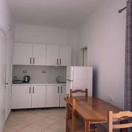 Emilio Apartment
